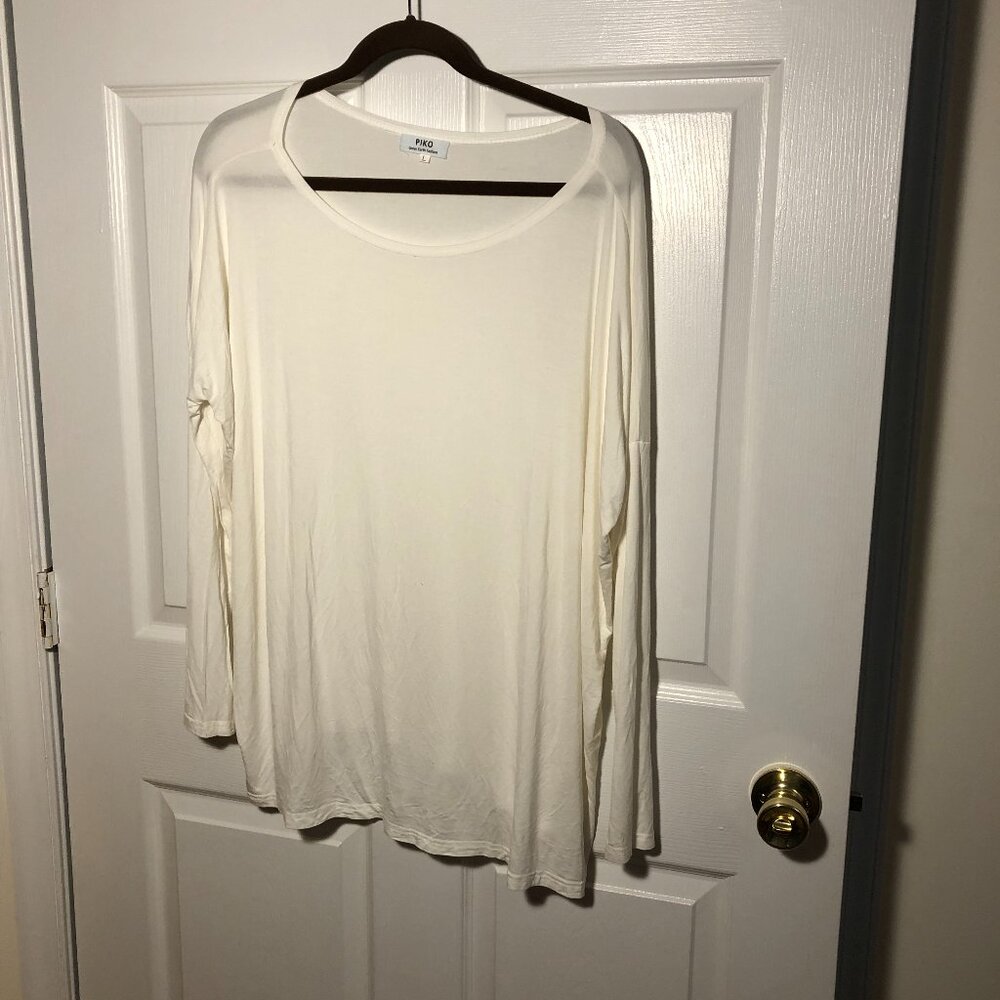Piko Green Earth Fit white cream long sleeve women tshirt, XL